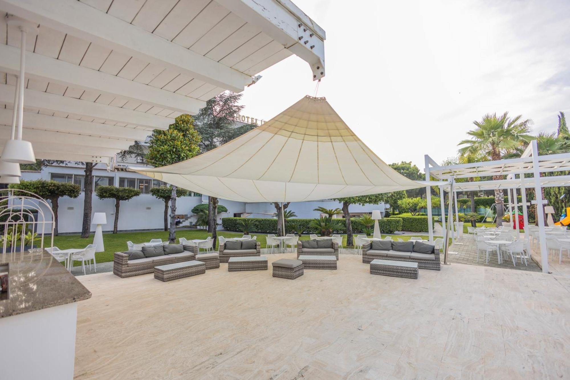 Hotel Le Palme Paestum Eksteriør billede