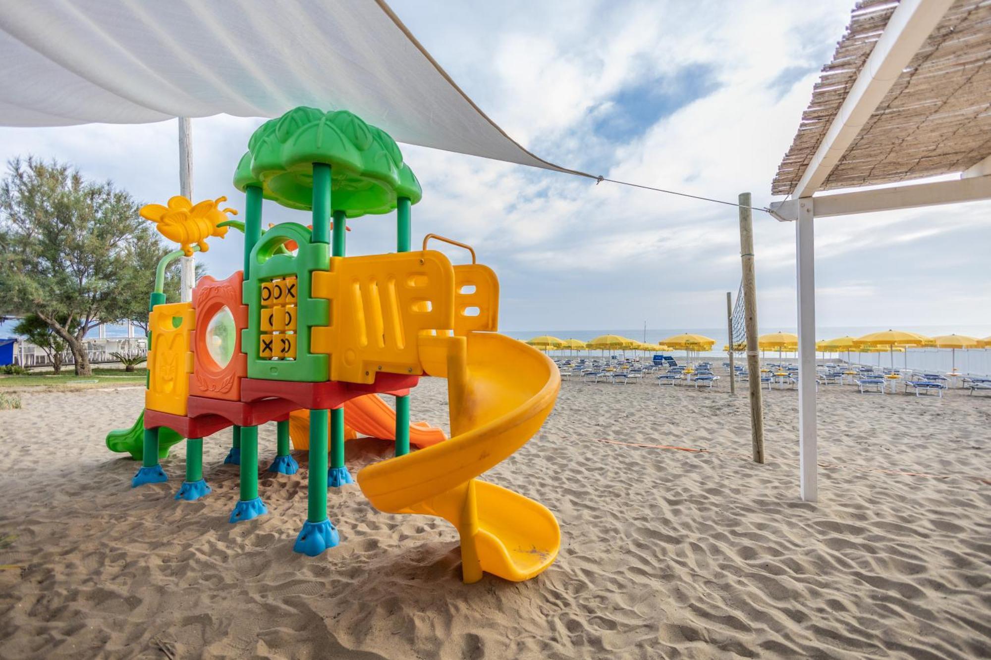 Hotel Le Palme Paestum Eksteriør billede